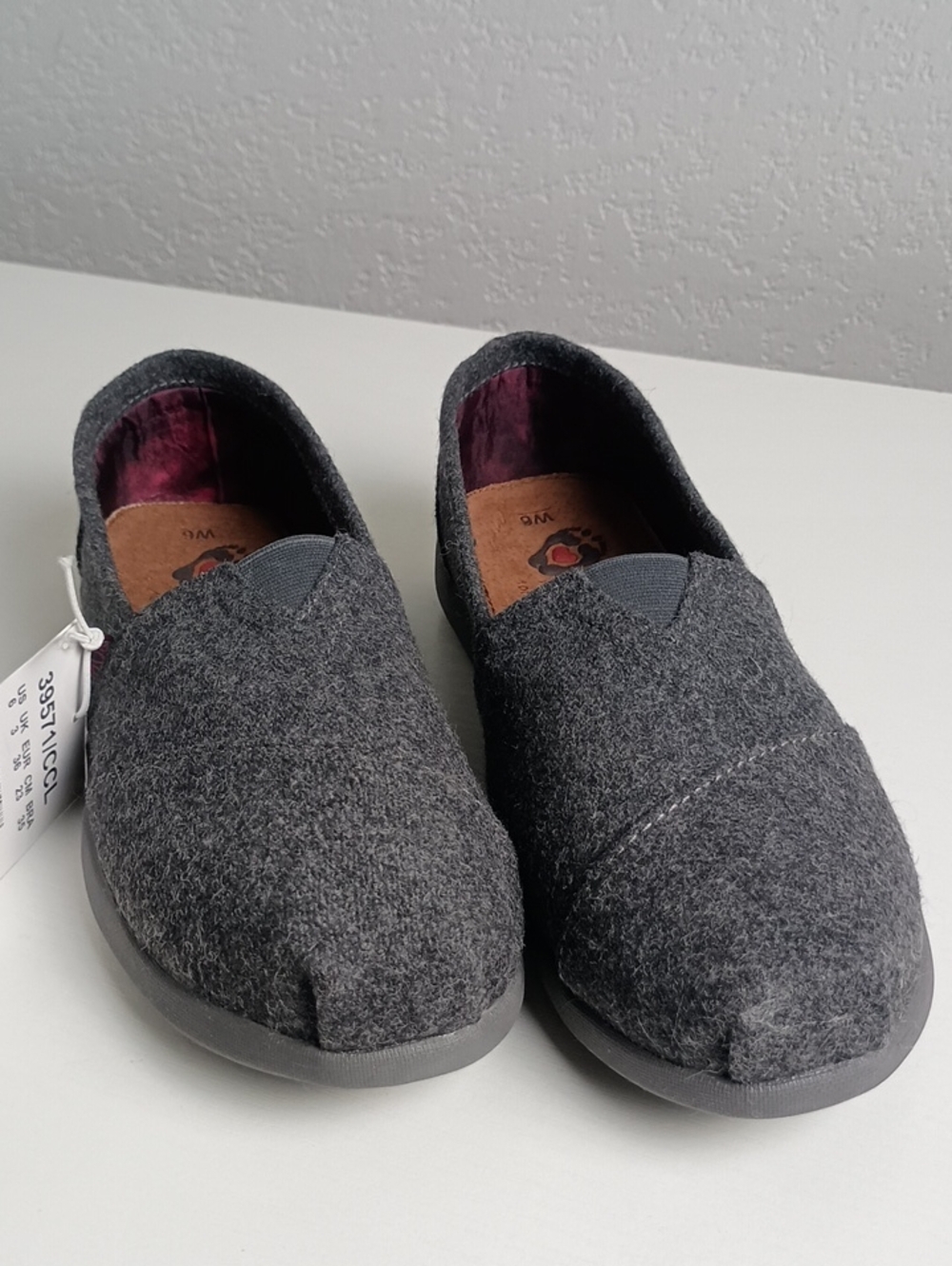 NWT Women's Bobs From Skechers Grey Size 6